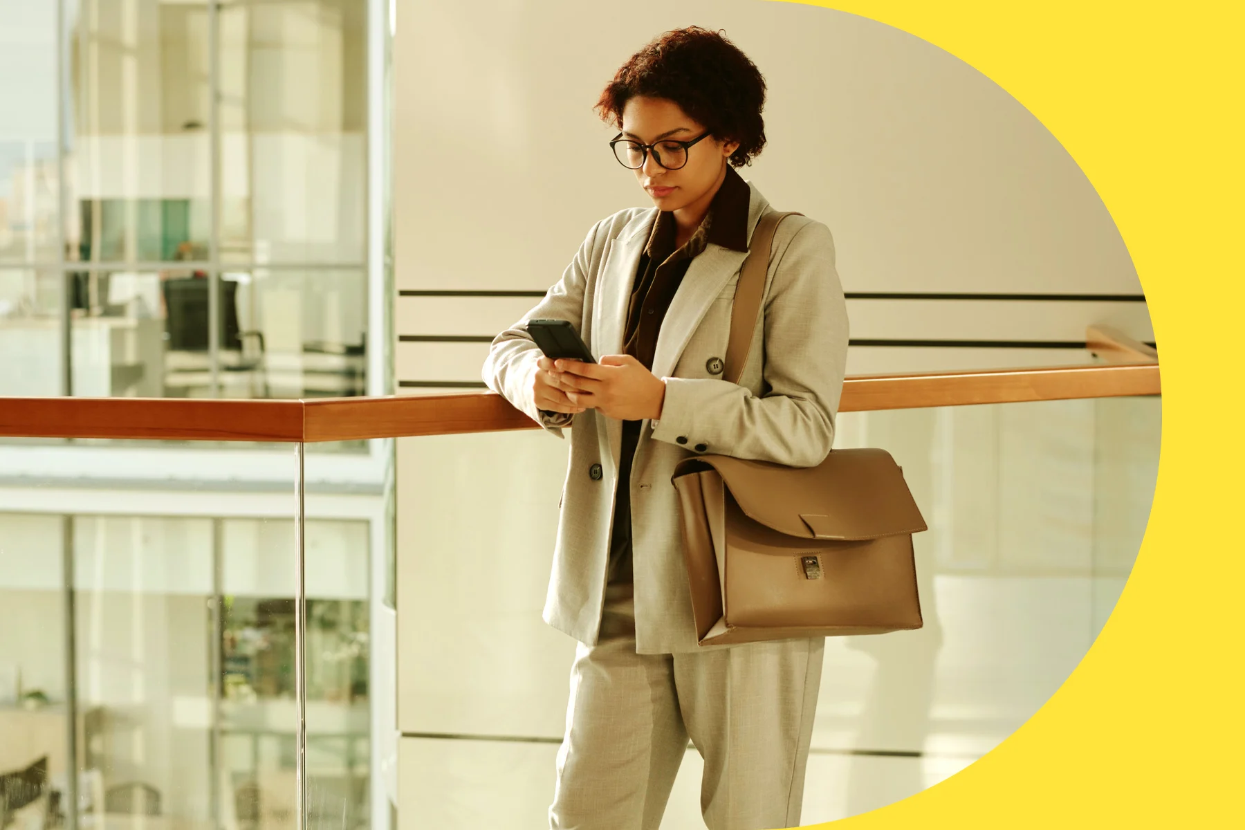 Thumbnail for 10 Best Cash Advance & Early Pay Apps for 2025